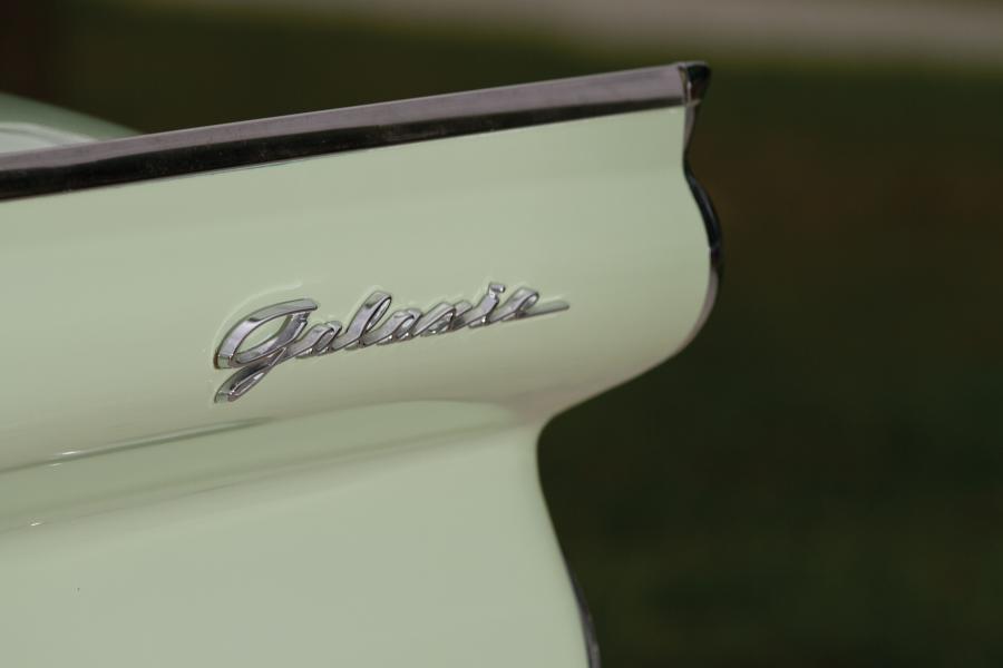  Ford Galaxie Skyliner Retractable Hardtop 1959 года  (фото 21 из 60)